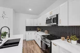 1323 S Montgomery St, Sherman, TX 75090 - Photo 14