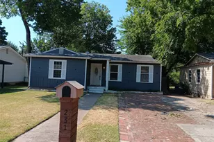 231 Elm St, Hurst, TX 76053 - Photo 2