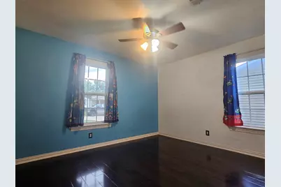 231 Elm Street, Hurst, TX 76053 - Photo 6