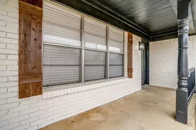 422 W Wilson Street, Cleburne, TX 76033 - Photo 8