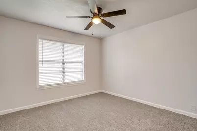 422 W Wilson Street, Cleburne, TX 76033 - Photo 34