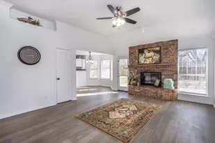 1716 Windsor Dr, Gainesville, TX 76240 - Photo 4