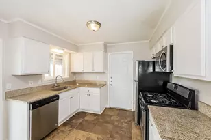 825 Darnel Dr, Mesquite, TX 75149 - Photo 8