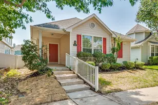 1386 Portsmouth Dr, Providence Village, TX 76227 - Photo 2