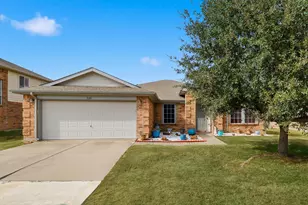 205 Broken Arrow, Krum, TX 76249 - Photo 2