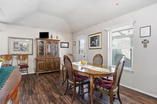 725 Windridge Ln, Burleson, TX 76028 - Photo 6