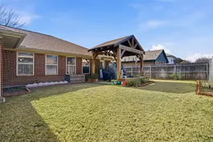 725 Windridge Ln, Burleson, TX 76028 - Photo 6