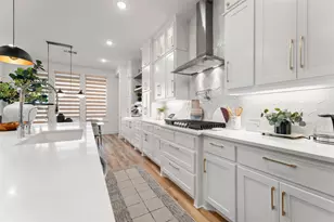 401 Sunnyridge Ln, Little Elm, TX 76227 - Photo 8