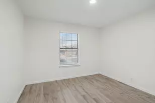 8221 Lesley Ln, Watauga, TX 76148 - Photo 28