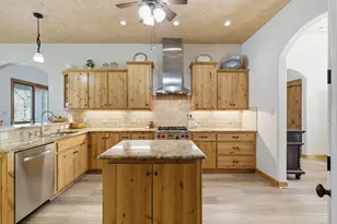 712 S Sugartree Dr, Lipan, TX 76462 - Photo 8