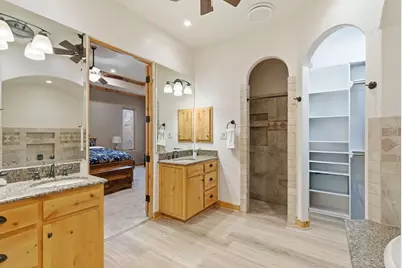 712 S Sugartree Drive, Lipan, TX 76462 - Photo 16