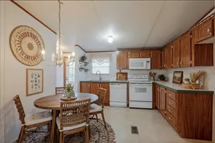 3233 Deer Path Ln, Weatherford, TX 76085 - Photo 8