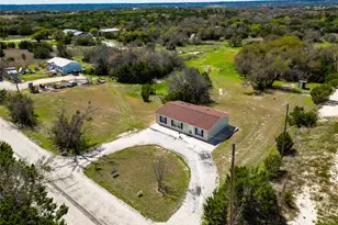 3233 Deer Path Ln, Weatherford, TX 76085 - Photo 4