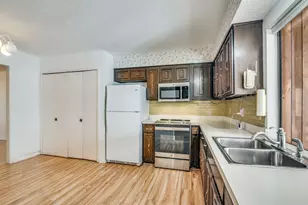 1718 Warwick St, Garland, TX 75044 - Photo 6