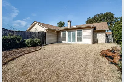 1718 Warwick Street, Garland, TX 75044 - Photo 14