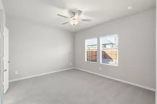 610 Clover Crk Dr, McKinney, TX 75071 - Photo 8