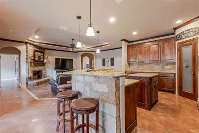 110 Bolivar Drive, Weatherford, TX 76085 - Photo 10