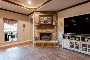 110 Bolivar Dr, Weatherford, TX 76085 - Photo 6