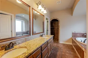 110 Bolivar Dr, Weatherford, TX 76085 - Photo 20