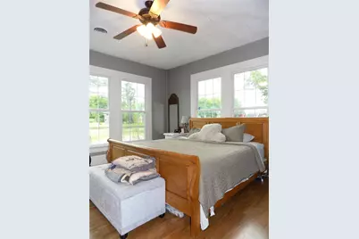 410 S Mill Street, Bowie, TX 76230 - Photo 16