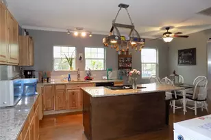 410 S Mill St, Bowie, TX 76230 - Photo 8