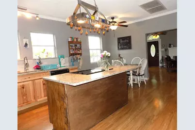 410 S Mill Street, Bowie, TX 76230 - Photo 10