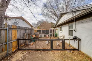 301 Lena Ln, Burleson, TX 76028 - Photo 40