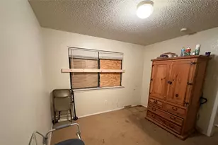 10339 Limestone Dr, Dallas, TX 75217 - Photo 6