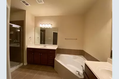 255 Sherburne Street, Lewisville, TX 75067 - Photo 12