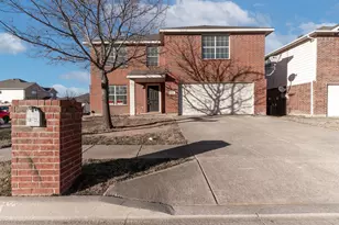 4901 Thorn Hollow Dr, Fort Worth, TX 76244 - Photo 1