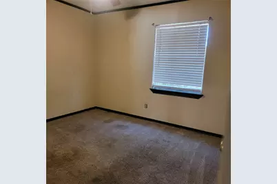 516 Clover Lane, Garland, TX 75043 - Photo 12