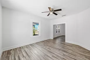 526 S Clinton Ave, Dallas, TX 75208 - Photo 18