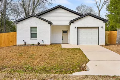 102 Buffalo Springs Road, Mabank, TX 75156 - Photo 2