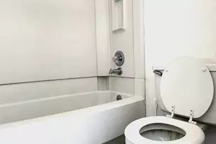 5813 Lake Hubbard Pkwy, Garland, TX 75043 - Photo 16