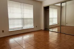 5813 Lake Hubbard Pkwy, Garland, TX 75043 - Photo 10