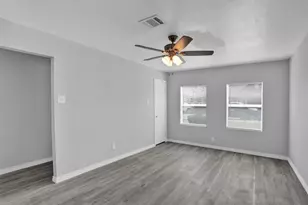 219 Loma Dr, Garland, TX 75040 - Photo 4