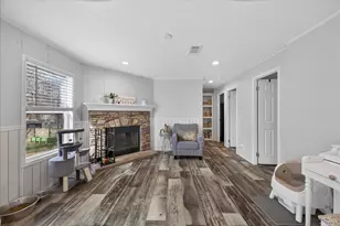 3605 Mockingbird Cir, Cleburne, TX 76031 - Photo 20