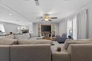 3605 Mockingbird Cir, Cleburne, TX 76031 - Photo 10