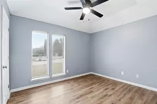 820 Nicole Dr, Burleson, TX 76028 - Photo 12