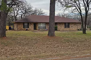 5955 Pecan Cir, Alvarado, TX 76009 - Photo 4