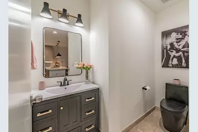 1505 Elm Street #404, Dallas, TX 75201 - Photo 4