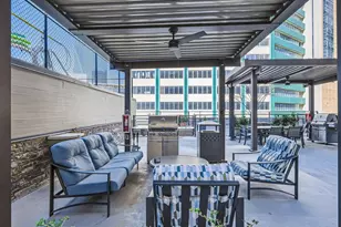 1505 Elm St, Dallas, TX 75201 - Photo 36