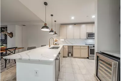 1505 Elm Street #404, Dallas, TX 75201 - Photo 8