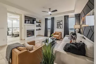 1505 Elm St, Dallas, TX 75201 - Photo 2