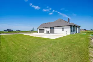 10640 Winter Wheat Ln, Venus, TX 76084 - Photo 4