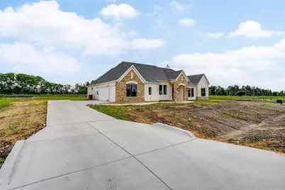 125 Aiden Drive, Waxahachie, TX 75165 - Photo 2