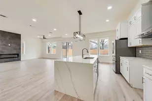 4128 Pluto St, Dallas, TX 75212 - Photo 8