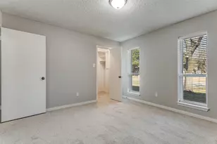 201 Hillview Dr, Hurst, TX 76054 - Photo 28