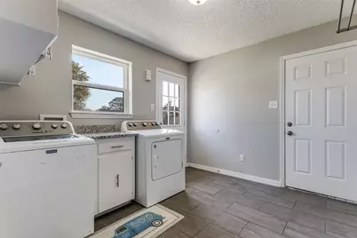 201 Hillview Drive, Hurst, TX 76054 - Photo 32