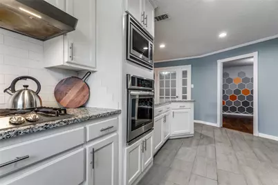 201 Hillview Drive, Hurst, TX 76054 - Photo 12